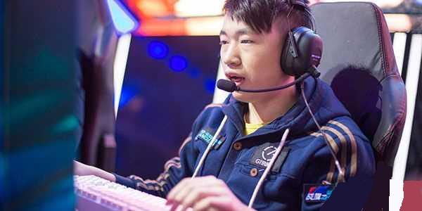 了每个稍纵 了每个稍纵